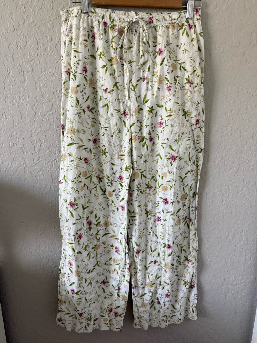 Victoria's Secret Vintage Floral Straight Leg Pants Soft Crisp Cotton
